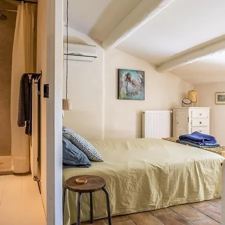2 Bed/bath House Steps From Place Aux Herbes Casa vacanze Uzès